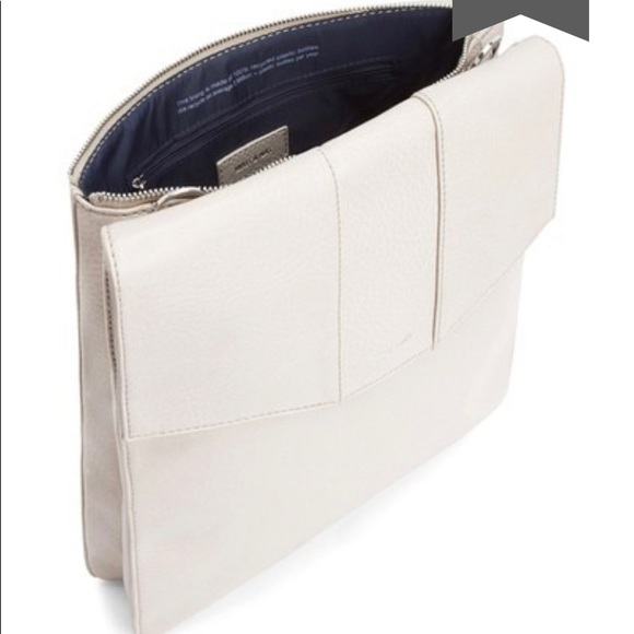 Matt & Nat Hamel Vegan Leather Hobo Bag - Picture 4 of 9